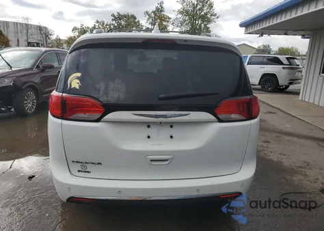 2018 Chrysler Pacifica Touring L z USA, uszkodzony, nr VIN 2C4RC1BG6JR277998